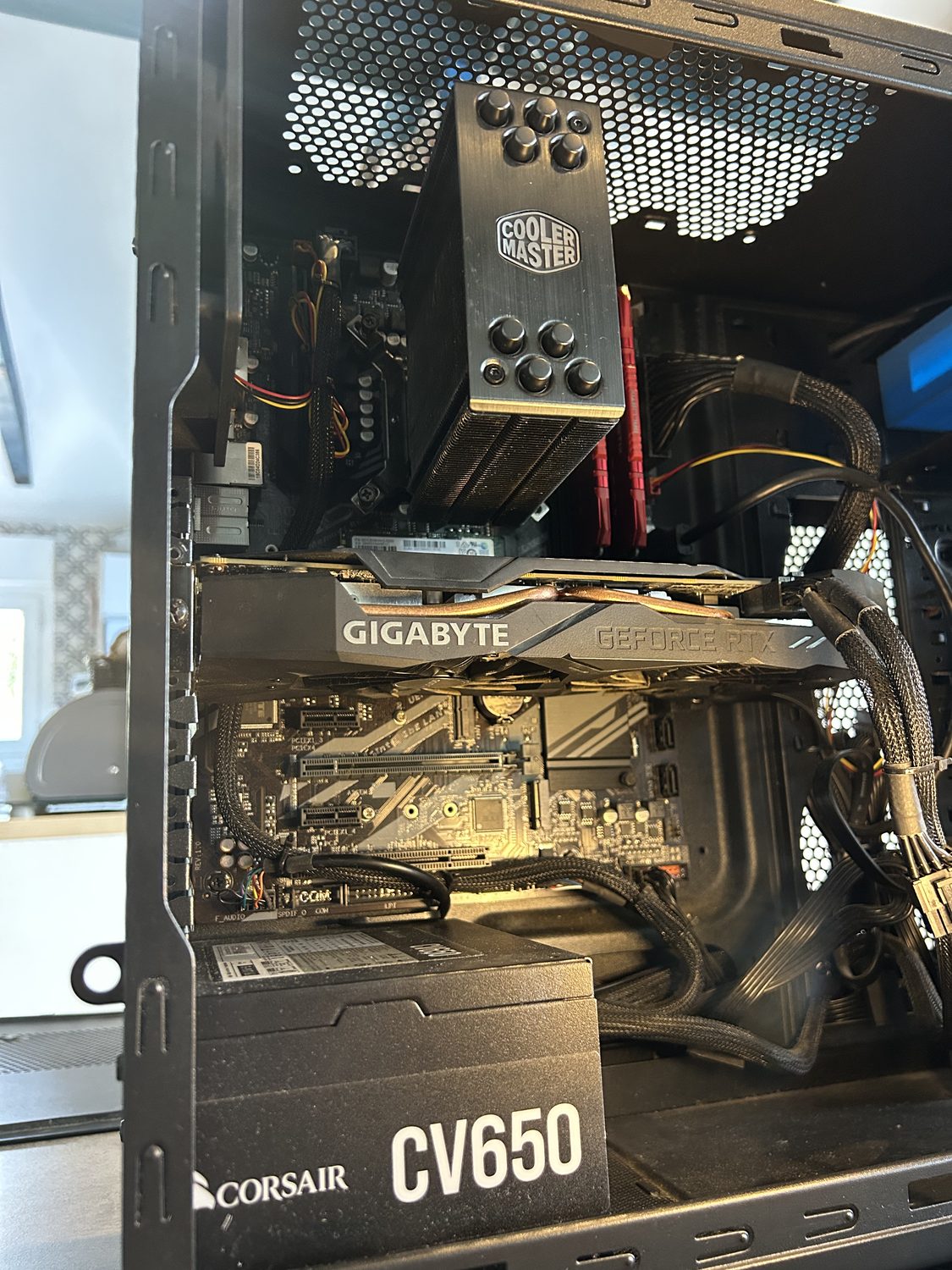 Core i7-9700 — RTX 2060 6 Go